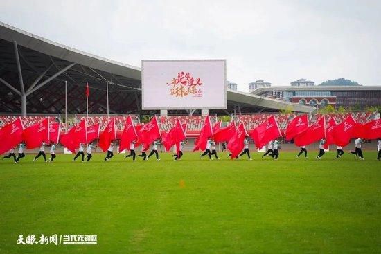 报道称，米兰寻求在冬窗补强前锋和后卫，在后防线上，卡卢卢预计将到明年2-3月才能复出，克亚尔也依然未能从肌肉问题中康复。